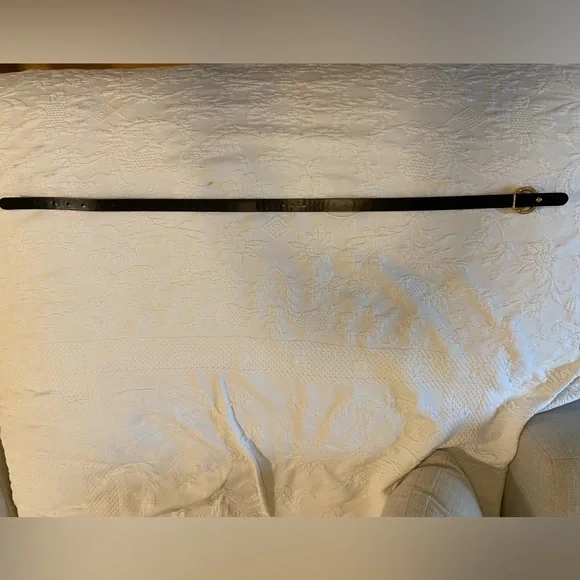 Valentino by Mario Valentino; Giusy Logo Leather Belt; black leather size small - Picture 6 of 6